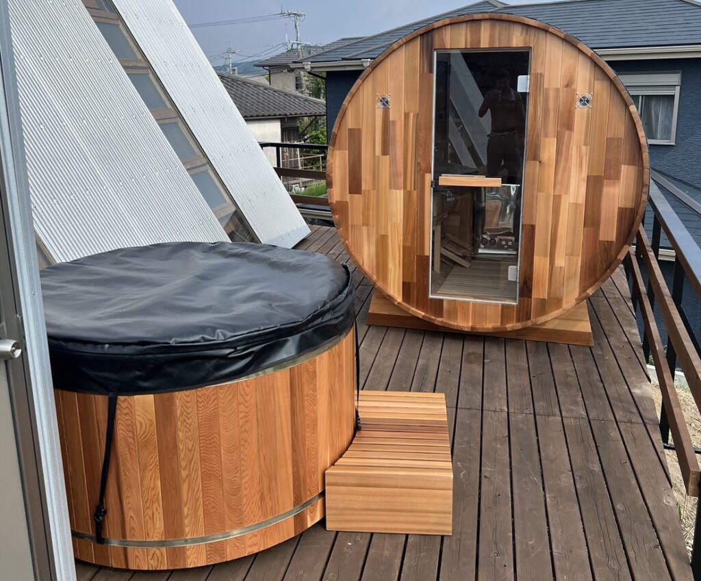 個人宅の屋外にチラー一体型商品を導入した事例