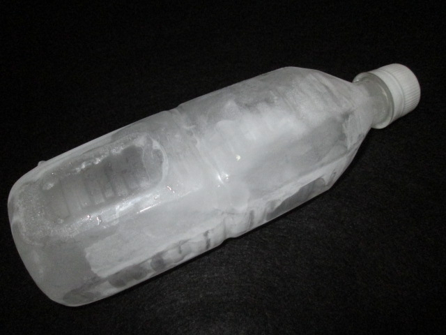 氷で水風呂を冷やす ペットボトル