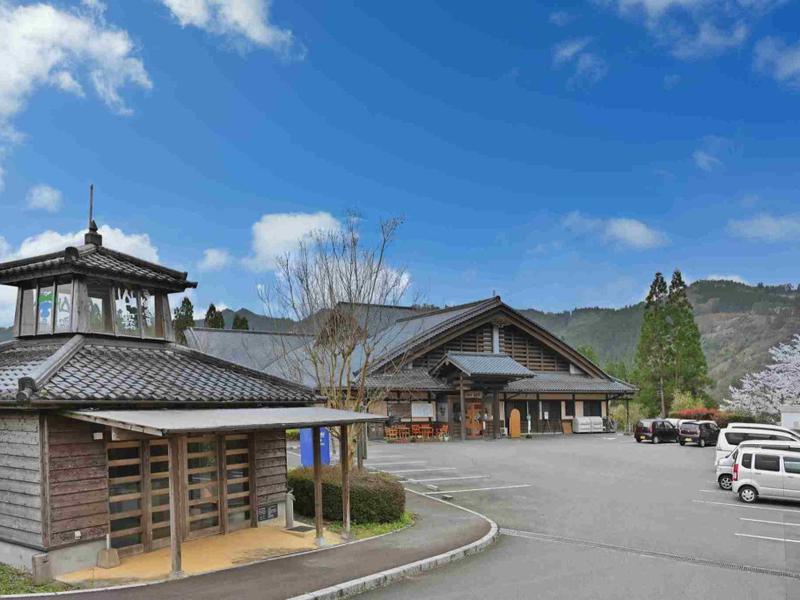 南郷温泉 山霧 どんタロの湯(美郷町)|男湯水風呂14℃