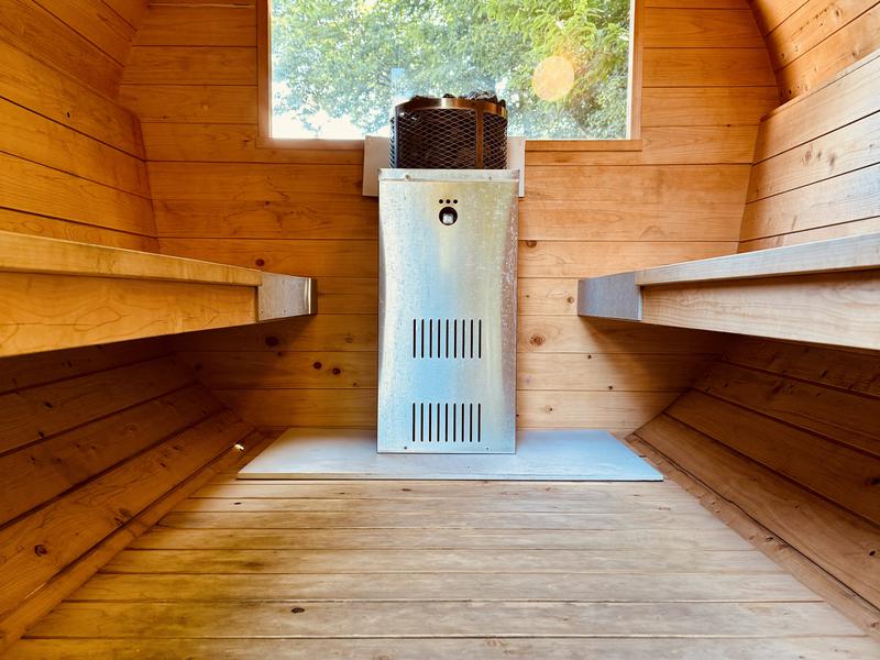 グランピングB&V 那須高原(那須町)|共用水風呂8℃