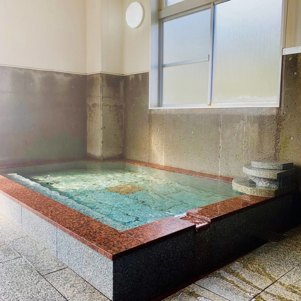 針持温泉つるつる美肌美人の湯大衆浴場(伊佐市)