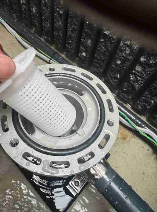 水風呂チラー　ヘアキャッチャー