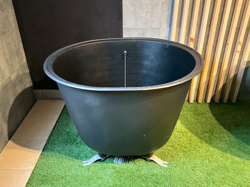 水風呂ショールーム 鋳物五右衛門風呂 W1,350×D900×H600mm(1名用)